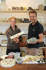 Elisabeth und Stefan sind die Seifensieder der Alpen Karawanserai (©Foto: Marikka-Laila Maisel)